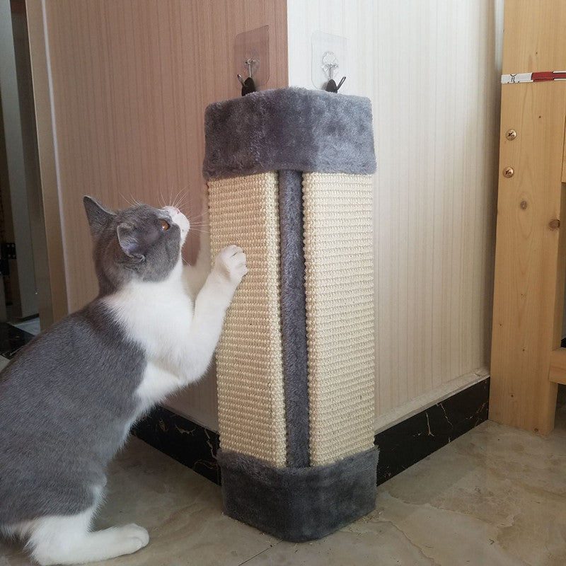 Foldable cat scratcher board with sisal rope